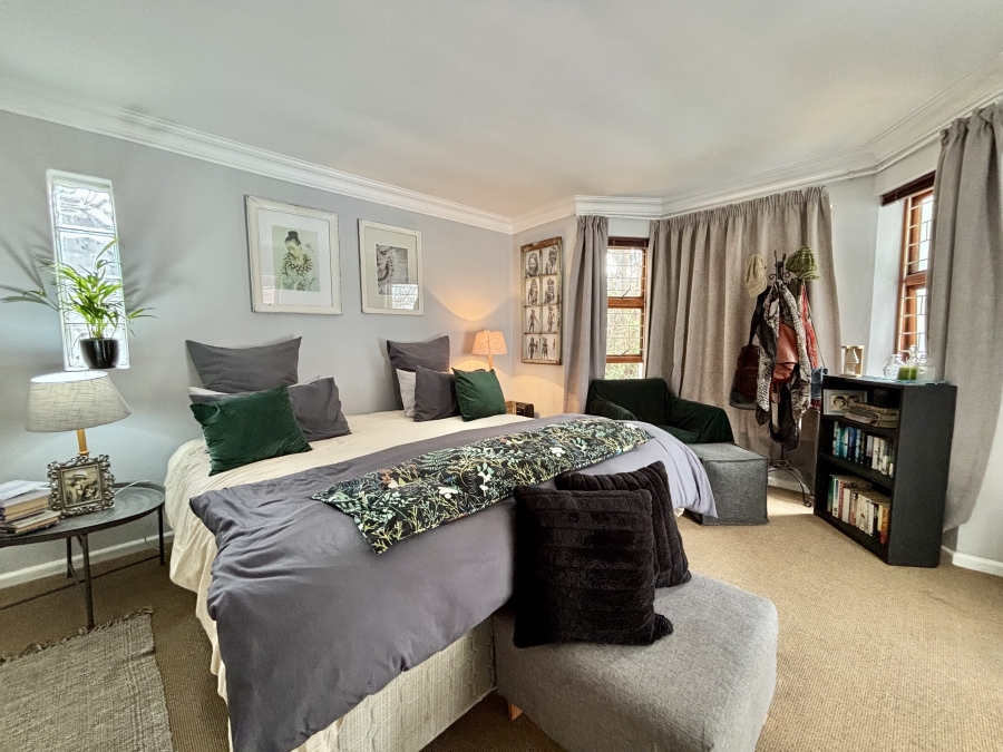 5 Bedroom Property for Sale in Vierlanden Western Cape